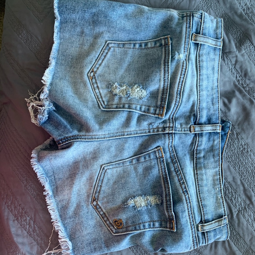 Shorts - Picture 3 of 3